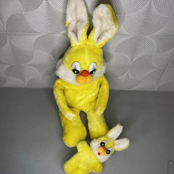 Conesco-Chase Yellow Rabbit Plush Hugging Bunny Mom Dad Baby 20"‎ Korea Vintage - Picture 7 of 10